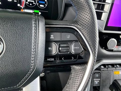 Used 2024 Toyota Tundra Platinum image 11