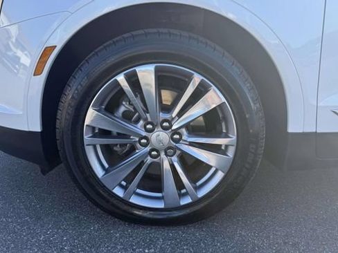 Certified 2024 Cadillac XT5 Premium Luxury AWD/4WD image 11