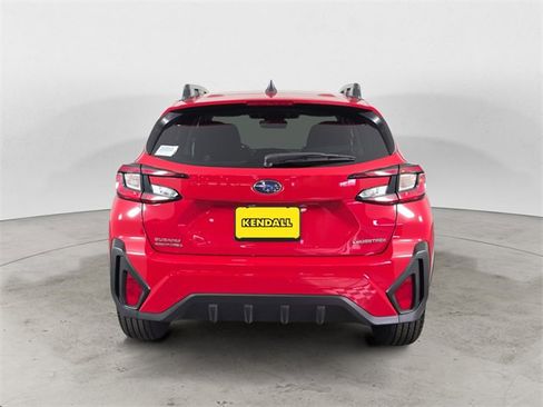 Used 2025 Subaru Crosstrek 2.0i Premium image 4