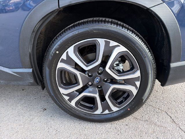 Used 2024 Subaru Ascent Limited w/ Technology Package AWD/4WD image 31