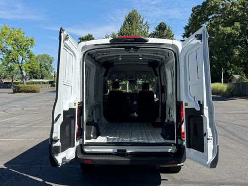 Used 2022 Ford Transit 250 Medium Roof RWD image 10