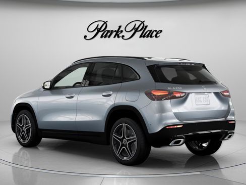 Used 2026 Mercedes-Benz GLA 250 image 13