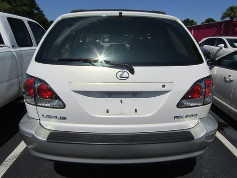Used 2002 Lexus RX 300 image 3