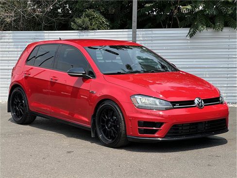 Used 2016 Volkswagen Golf R 4-Door w/ Driver Assistance Package AWD/4WD image 8