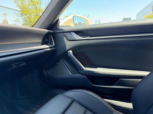 Certified 2024 Porsche 911 Targa 4 image 26