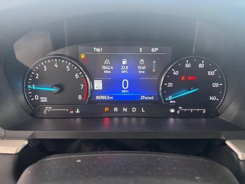 Used 2022 Ford Explorer XLT w/ Equipment Group 202A AWD/4WD image 15