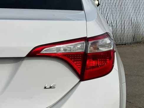 Used 2016 Toyota Corolla LE FWD image 21