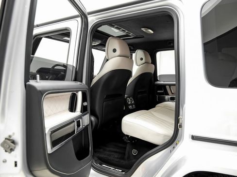 Used 2025 Mercedes-Benz G 63 AMG 4MATIC image 46