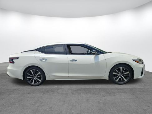 Used 2023 Nissan Maxima SV w/ Floor Mat Group FWD image 23