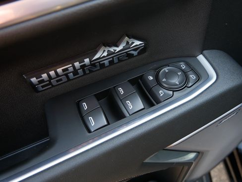 Used 2026 Chevrolet Silverado 1500 High Country AWD/4WD image 25