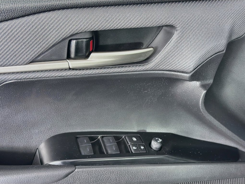 Used 2025 Toyota Camry SE FWD image 26