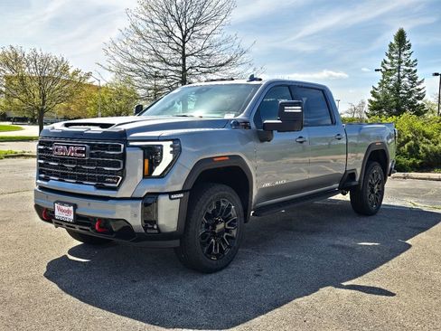 New 2026 GMC Sierra 2500 AT4 w/ AT4 Premium Plus Package AWD/4WD image 5