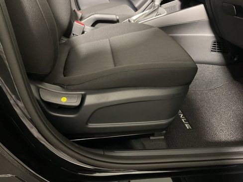 New 2026 Hyundai Venue SE image 37