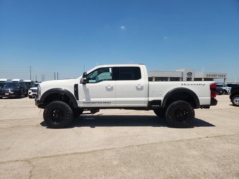 New 2026 Ford F250 Lariat w/ Black Appearance Package AWD/4WD image 4