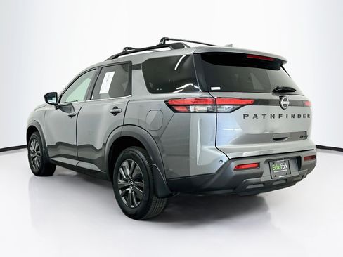 Used 2023 Nissan Pathfinder SV w/ Black Appearance Package AWD/4WD image 5