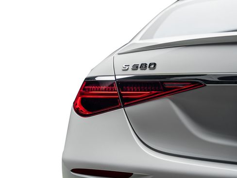 Used 2026 Mercedes-Benz S 580 4MATIC Sedan image 12
