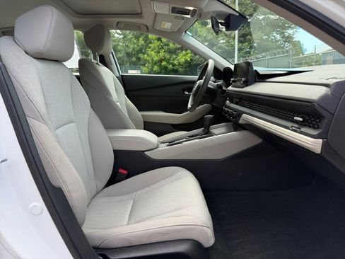 Certified 2024 Honda Accord EX image 32