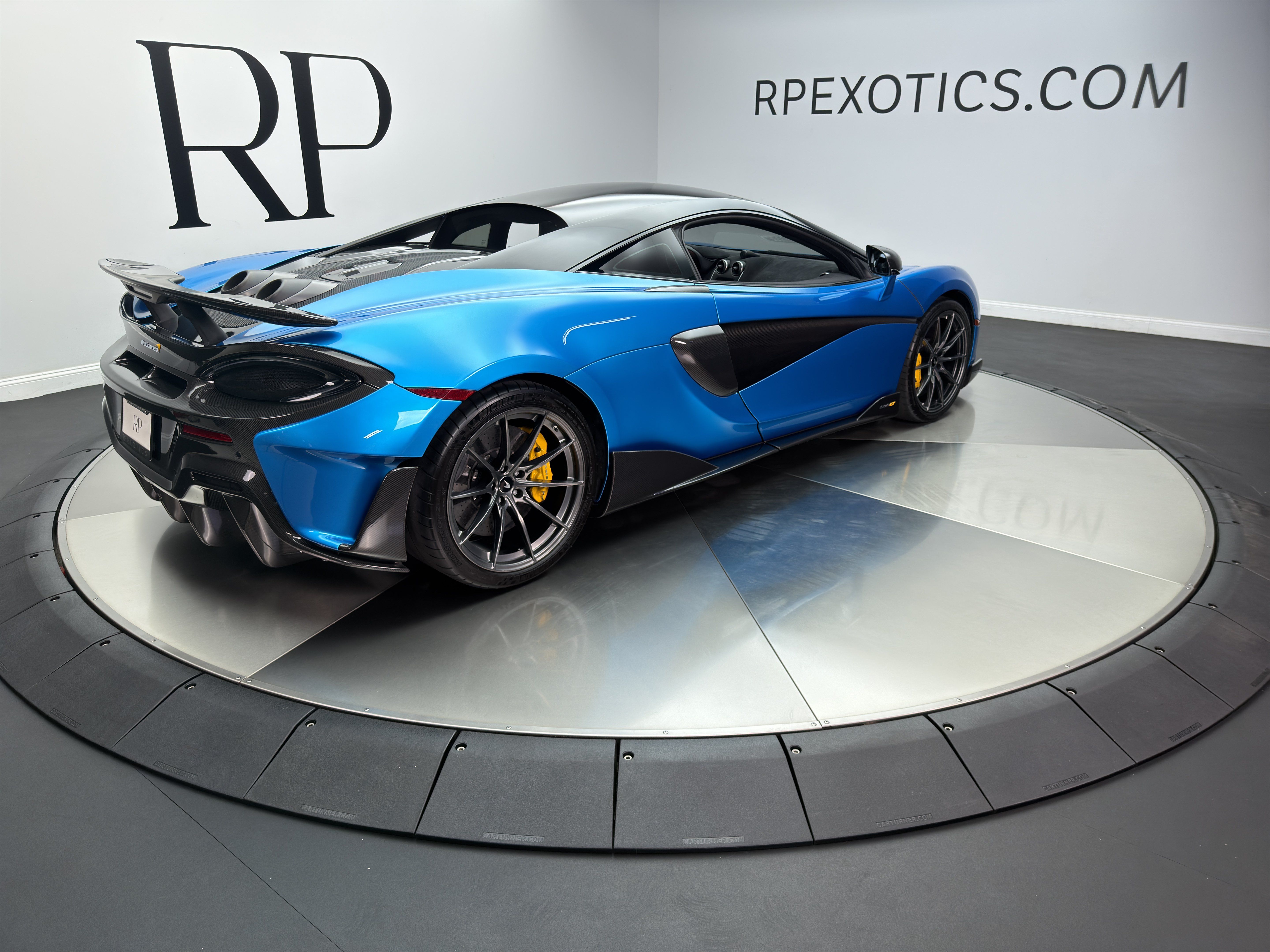 Used 2019 McLaren 600LT RWD image 6