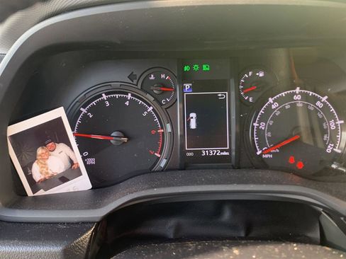 Used 2024 Toyota 4Runner SR5 Premium w/ Moonroof Package image 17