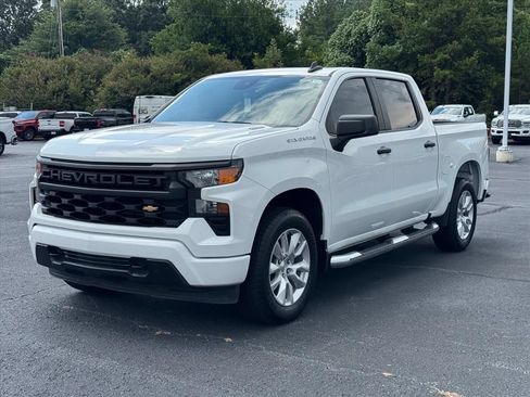 Used 2025 Chevrolet Silverado 1500 Custom RWD image 7