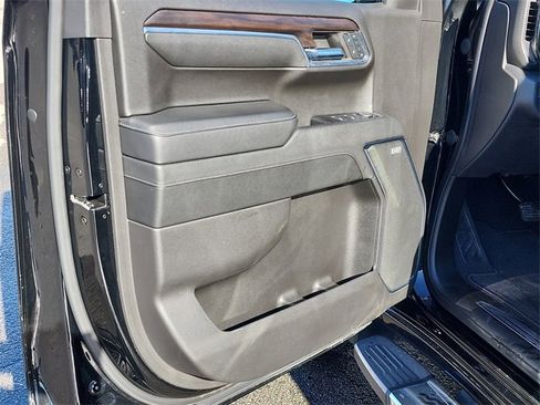 Certified 2023 GMC Sierra 1500 SLT w/ SLT Premium Plus Package image 15