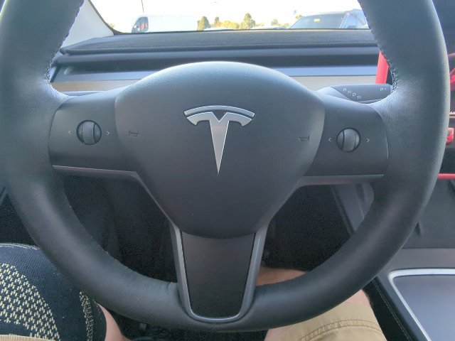 Used 2024 Tesla Model Y Long Range RWD image 17