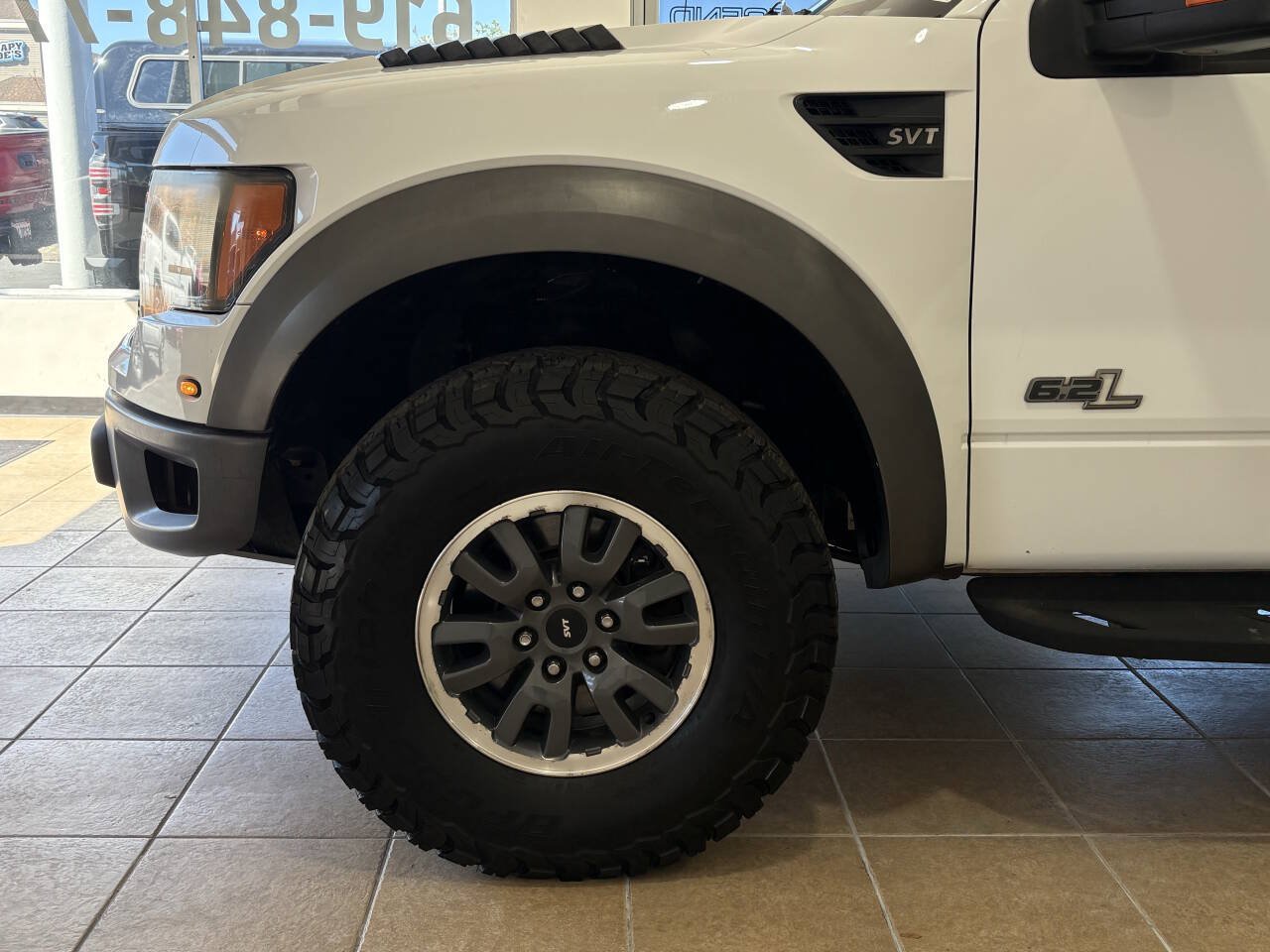 Used 2011 Ford F150 Raptor w/ Raptor Luxury Pkg AWD/4WD image 4