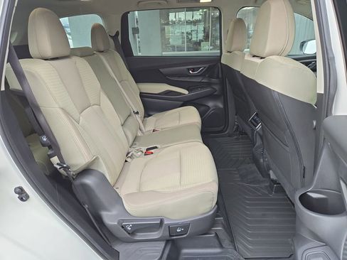 Used 2025 Subaru Ascent Premium w/ Premium Package image 17