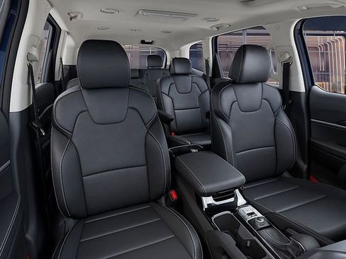 New 2025 Kia Telluride S image 25