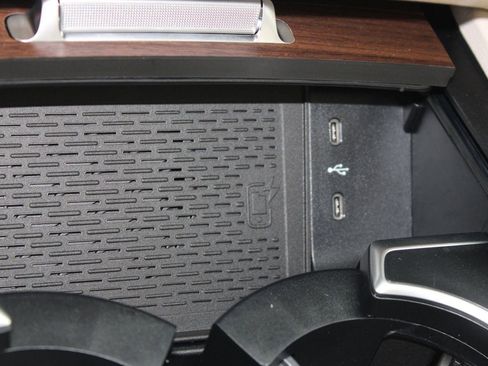 New 2026 Mercedes-Benz GLE 450 4MATIC image 25