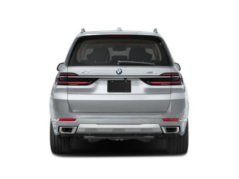 Certified 2025 BMW X7 xDrive40i w/ M Sport Package AWD/4WD image 8