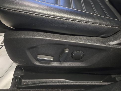 Used 2022 Ford Edge SEL w/ Convenience Package image 13