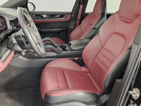 Used 2024 Porsche Cayenne Turbo GT image 24