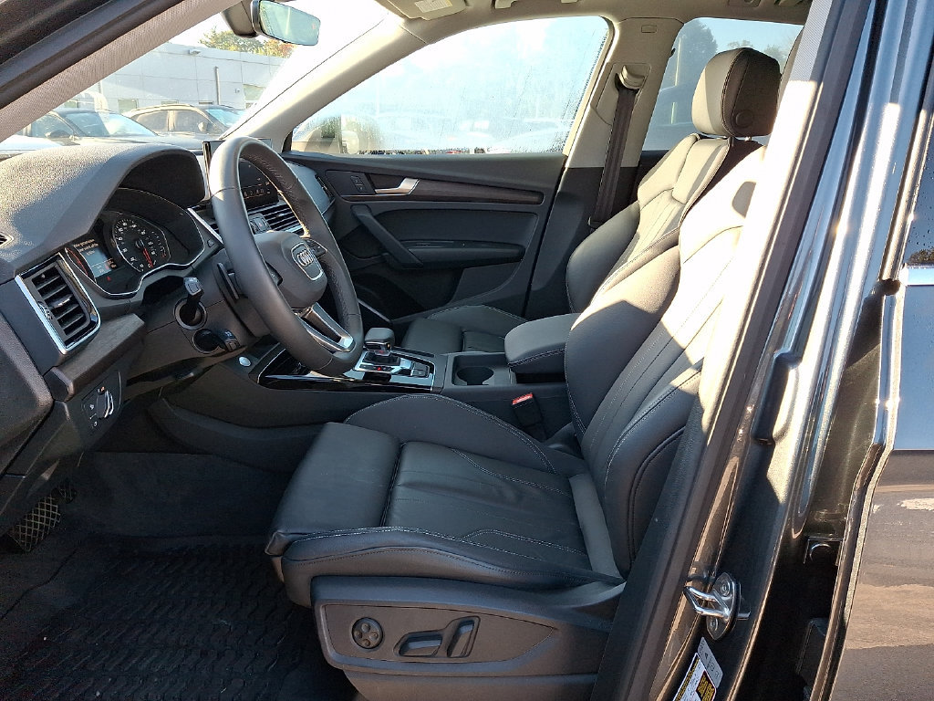 Used 2024 Audi Q5 2.0T Premium AWD/4WD image 14