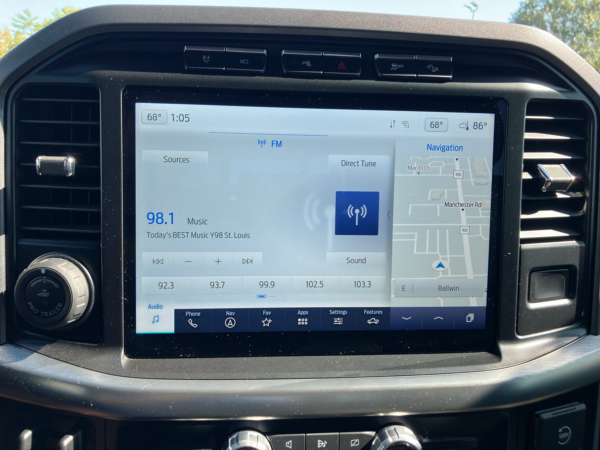 Used 2023 Ford F150 Lariat w/ Equipment Group 502A High AWD/4WD image 19