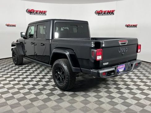 Used 2021 Jeep Gladiator Sport AWD/4WD image 6