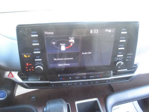 Used 2021 Toyota Sienna XLE AWD/4WD image 29