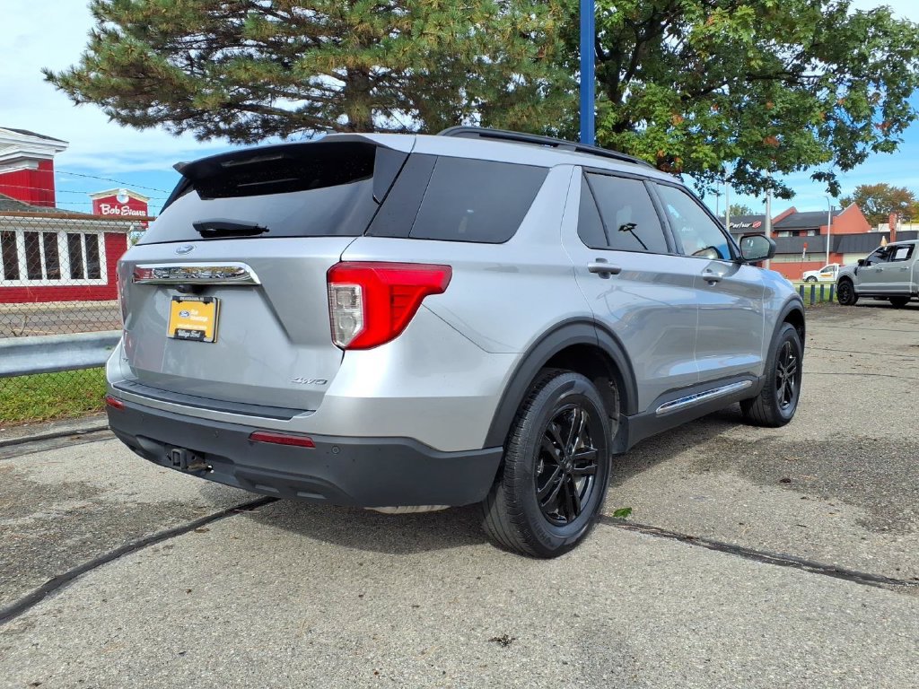 Certified 2024 Ford Explorer XLT w/ Class IV Trailer Tow Package AWD/4WD image 5