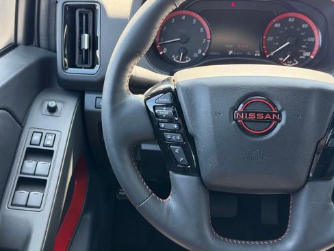 Used 2025 Nissan Frontier PRO-4X w/ Pro Premium Package image 18