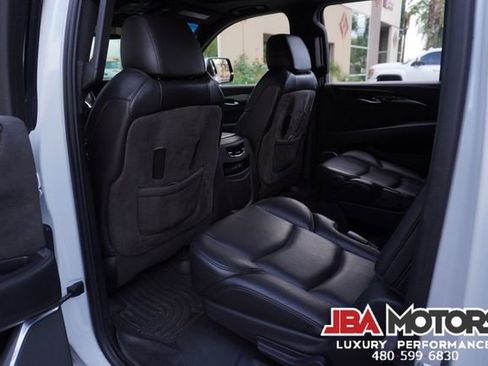 Used 2020 Cadillac Escalade ESV Platinum image 65