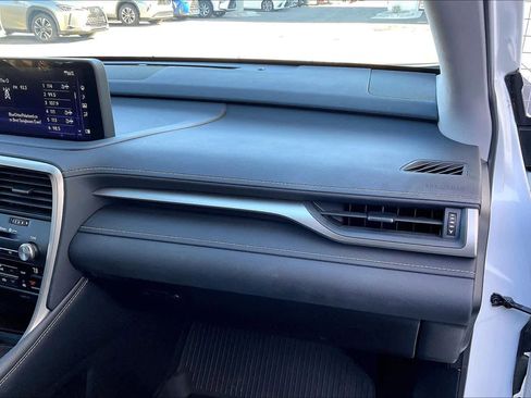 Used 2020 Lexus RX 350L Premium image 17