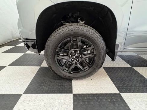 New 2026 Chevrolet Silverado 1500 LT Trail Boss w/ Safety Package AWD/4WD image 11