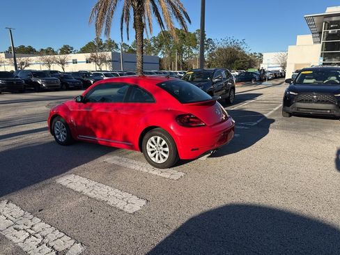 Used 2019 Volkswagen Beetle 2.0T S image 5