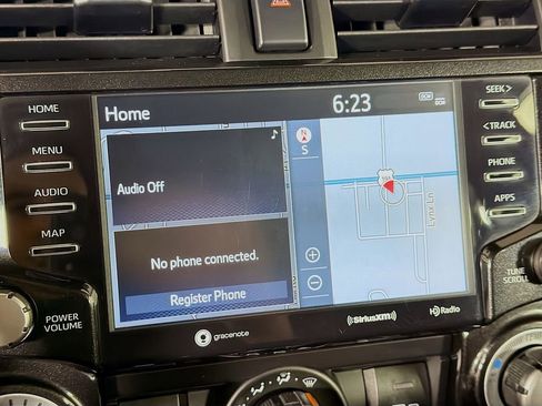 Used 2020 Toyota 4Runner TRD Off-Road AWD/4WD image 15