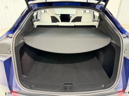 Used 2026 Tesla Model Y AWD image 17