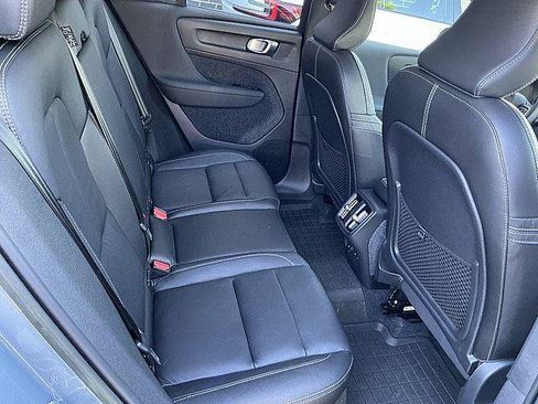 Certified 2023 Volvo XC40 B5 Plus w/ Protection Package Premier AWD/4WD image 19