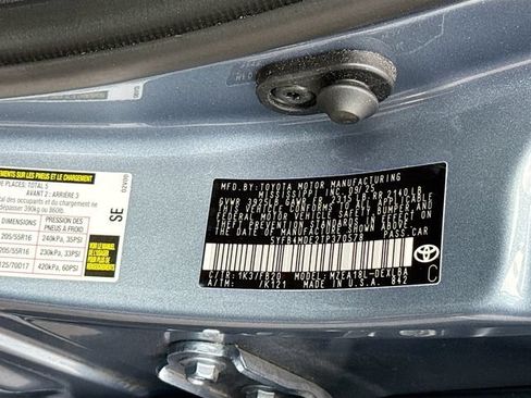 Used 2026 Toyota Corolla LE FWD image 30
