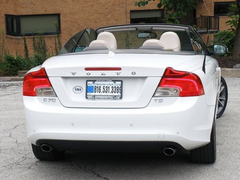 Used 2011 Volvo C70 T5 w/ Convenience Pkg FWD image 21