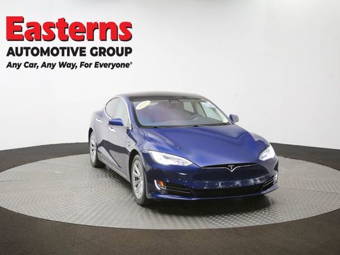 Used 2017 Tesla Model S 90D image 48