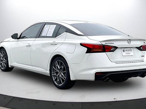 Used 2023 Nissan Altima 2.0 SR FWD image 6